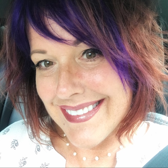 Meet Your Posher - Picture 8 of 8